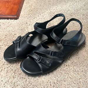 SAS Womens Tabby Black Slingbacks Size 11 W